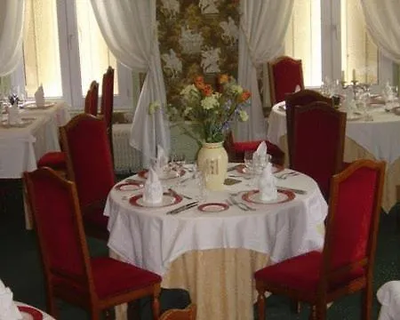 Manoir La Haye Le Comte Hotel Louviers